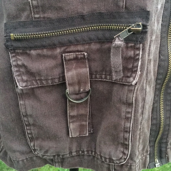 Outer Edge Cargo Utility Jacket - Picture 6 of 9